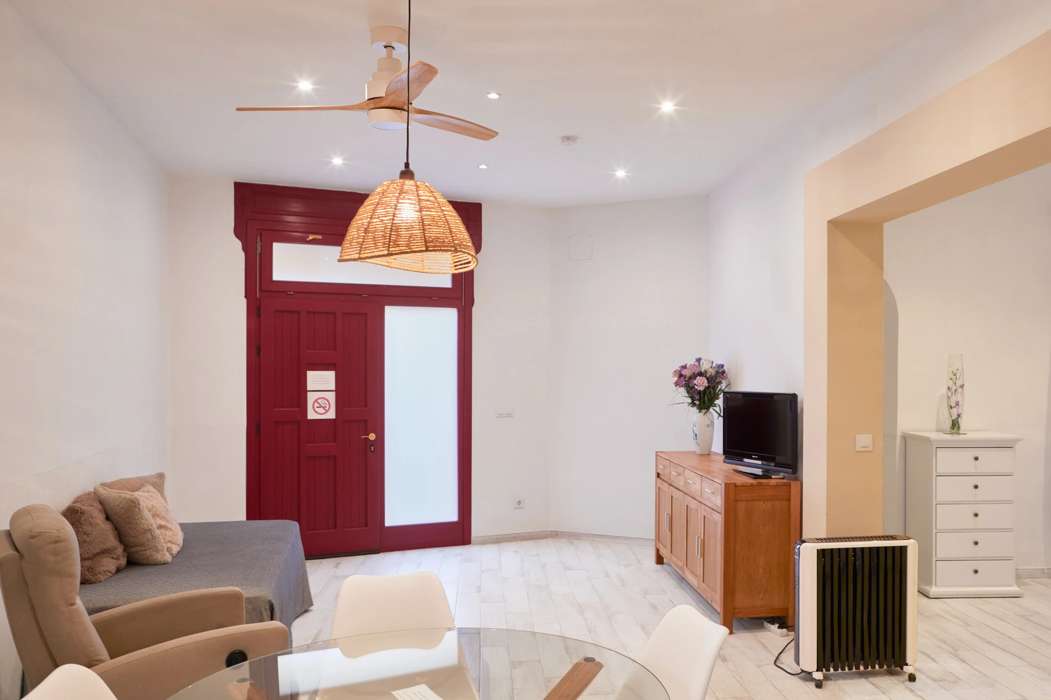 Espacio cálido y luminoso donde sentirse como en casa